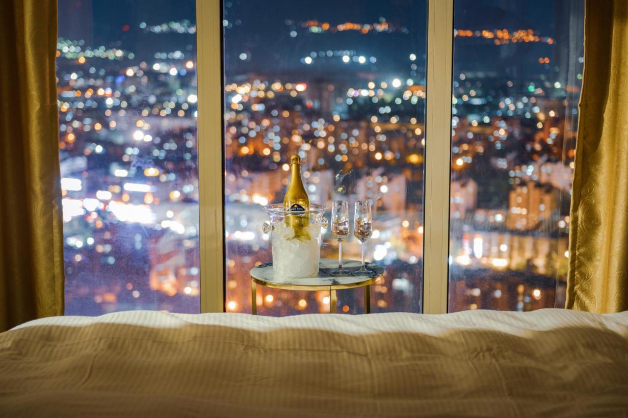 Sky Deluxe 3 Fitness & Spa Apartment Skopje Bagian luar foto